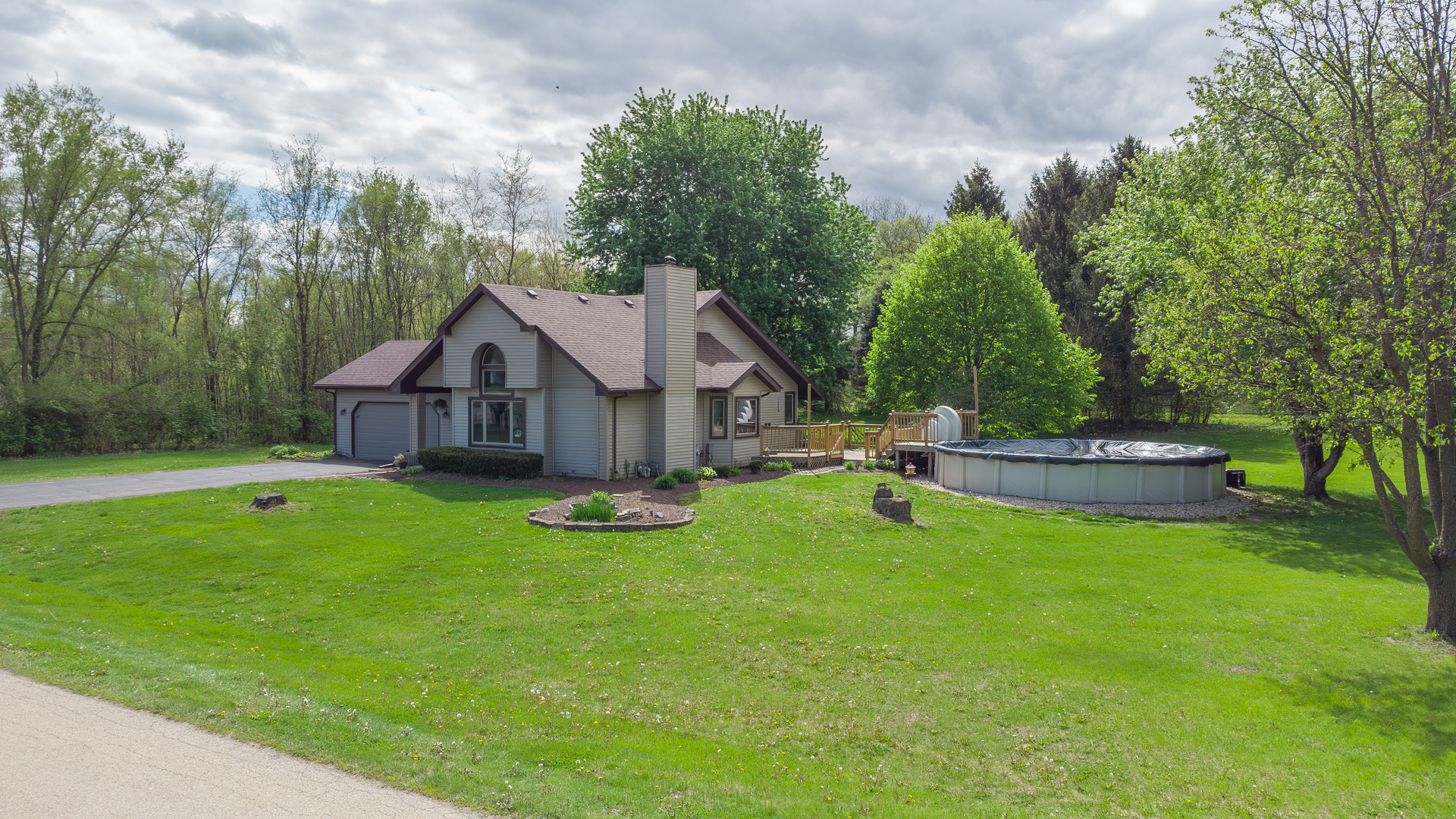 4973 E Lawnside Drive Property Photo 1