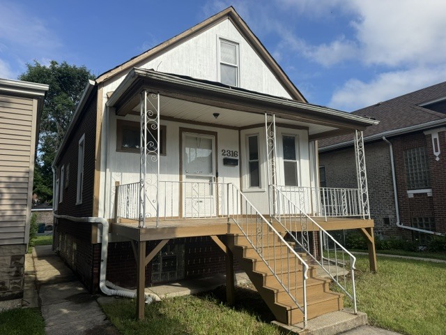 2316 S 59th Court Property Photo 2
