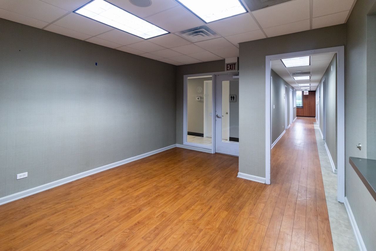 2400 N Ashland Avenue Property Photo 6