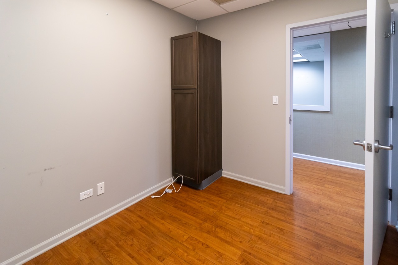 2400 N Ashland Avenue Property Photo 33