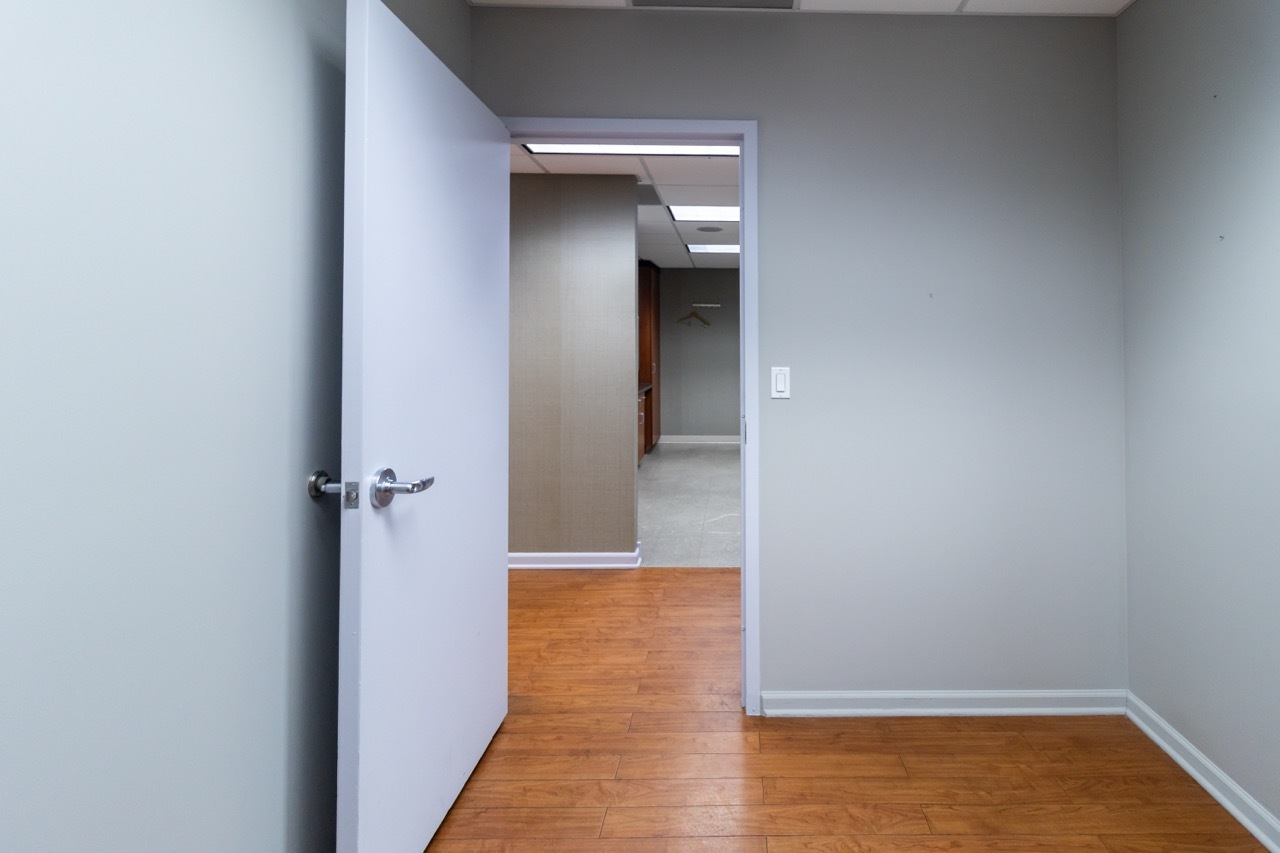 2400 N Ashland Avenue Property Photo 35