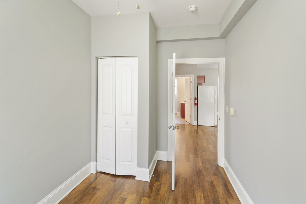 115 N Hickory Street C Property Photo 7