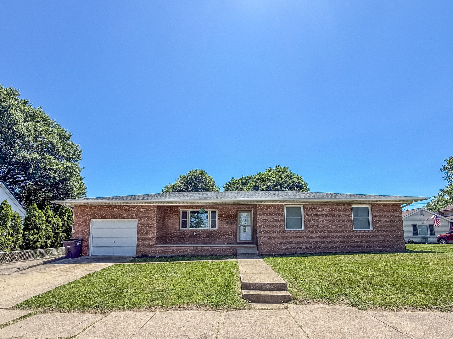 626 Bryan Avenue Property Photo 2