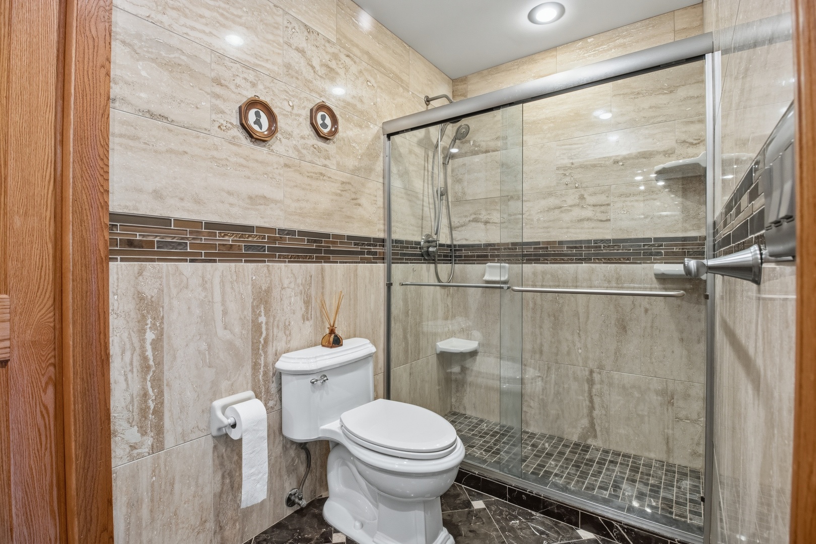 9529 Bronx Avenue 401 Property Photo 17