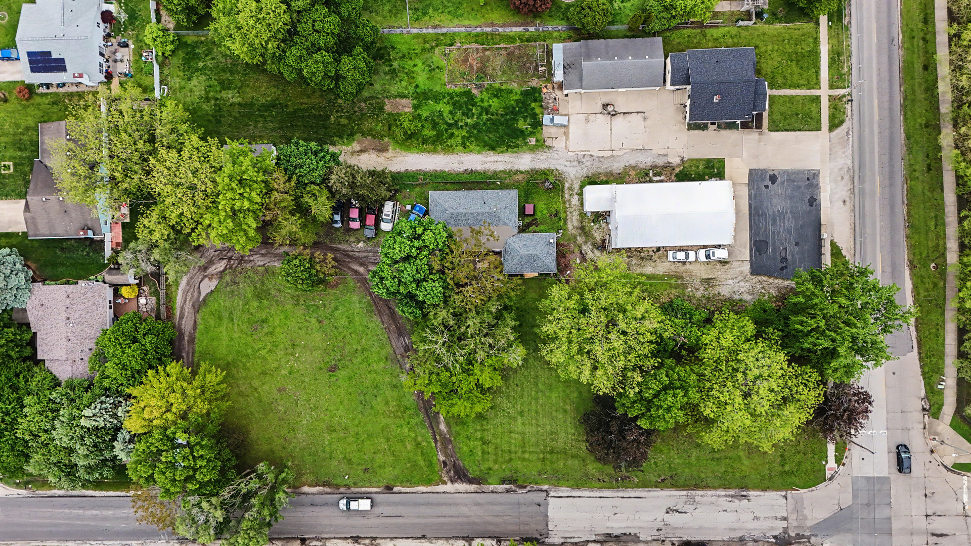 2404 W John Street Property Photo 6