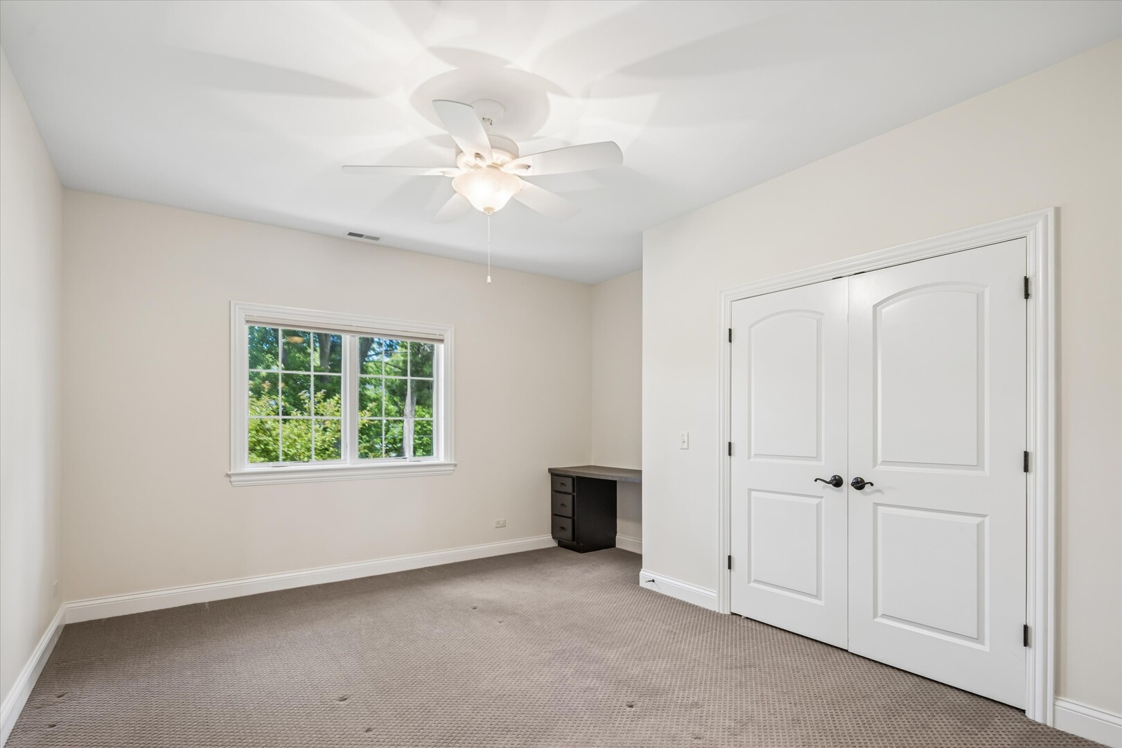 639 N Wright Street Property Photo 25