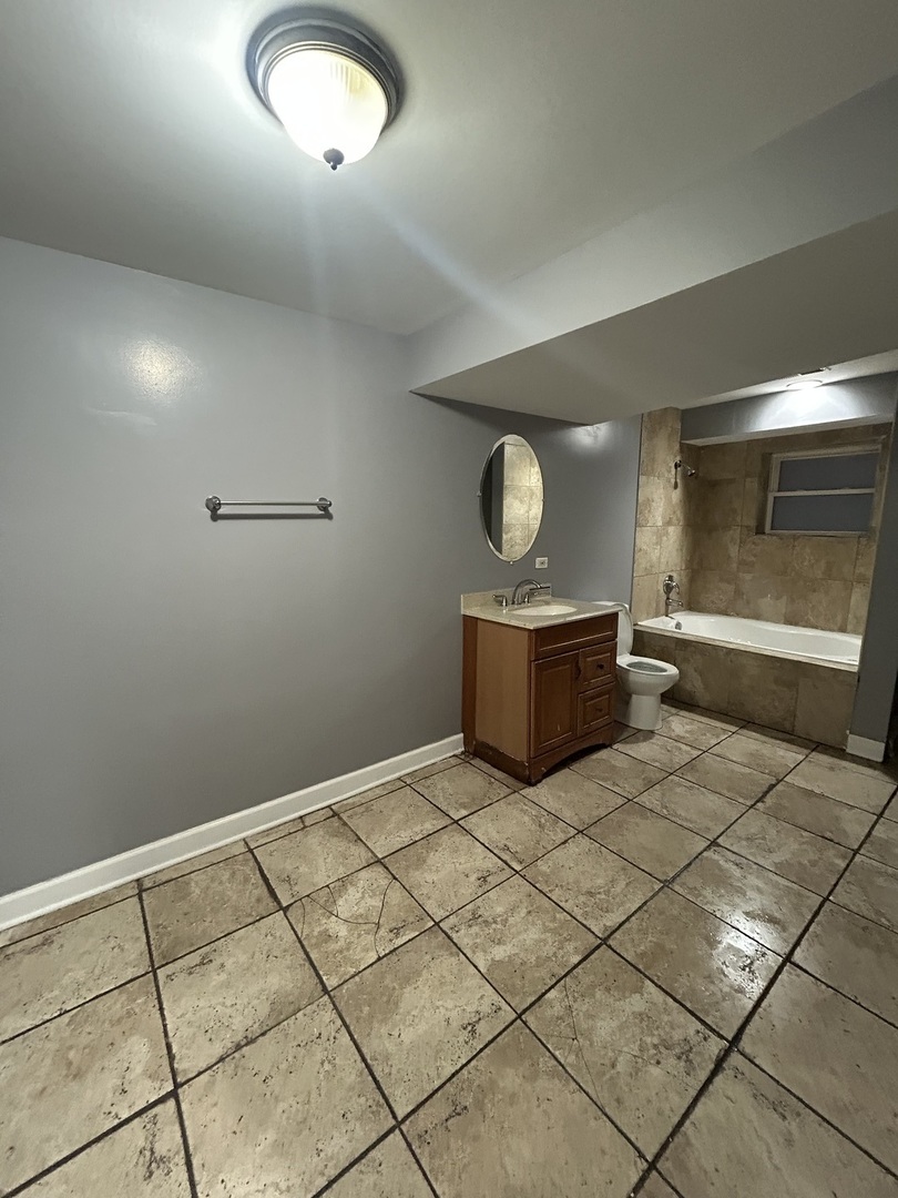 8226 S Drexel Avenue Property Photo 13