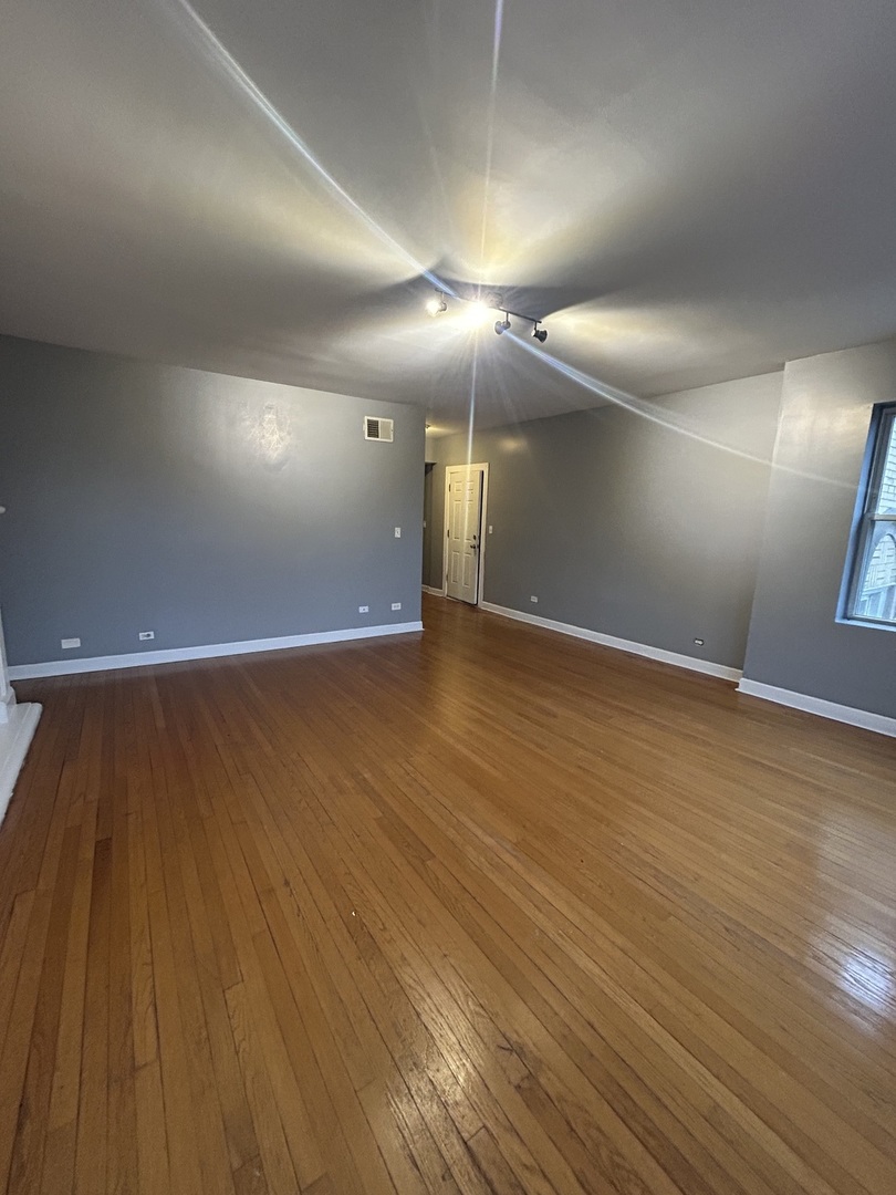 8226 S Drexel Avenue Property Photo 17
