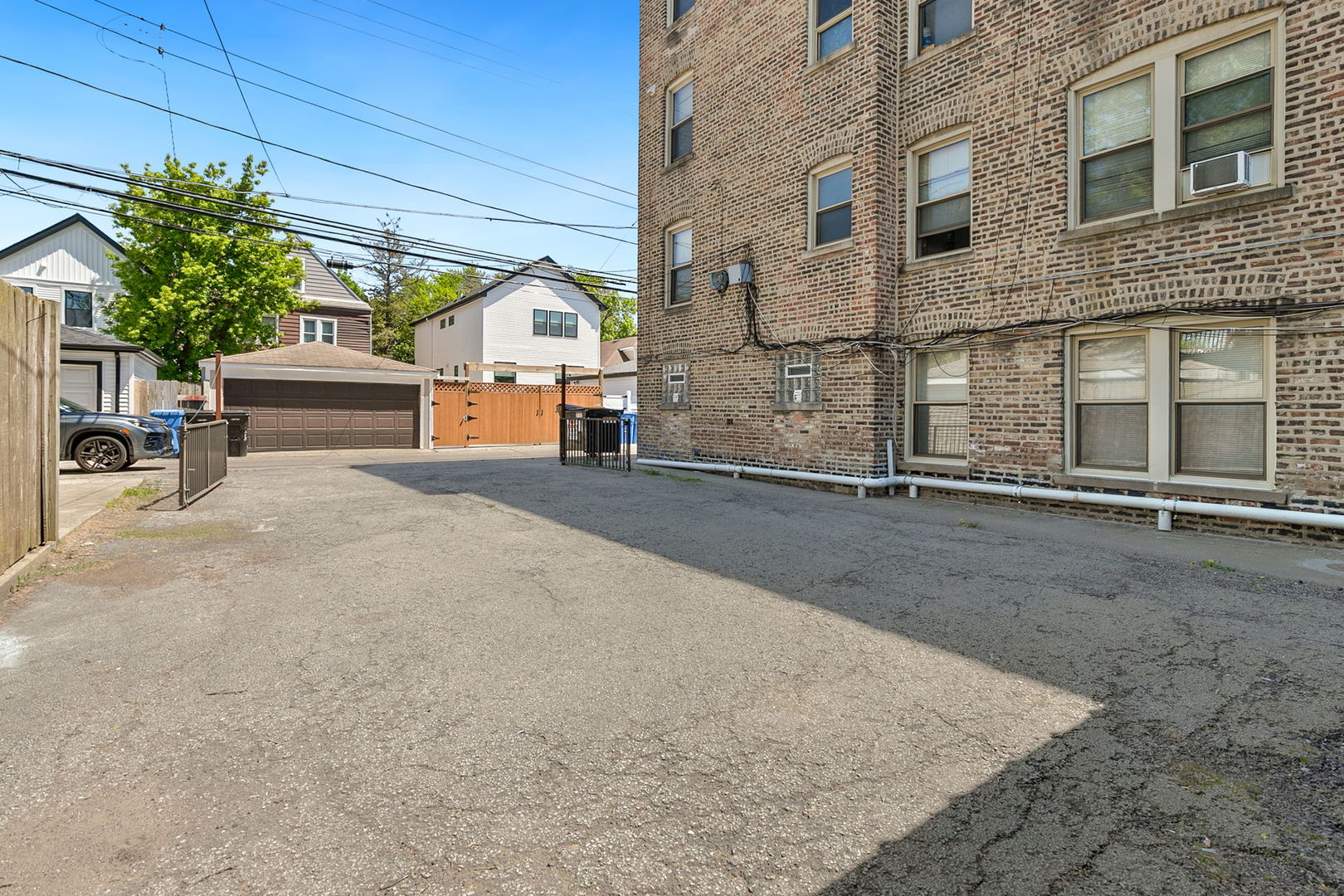4591 N Elston Avenue Property Photo 18