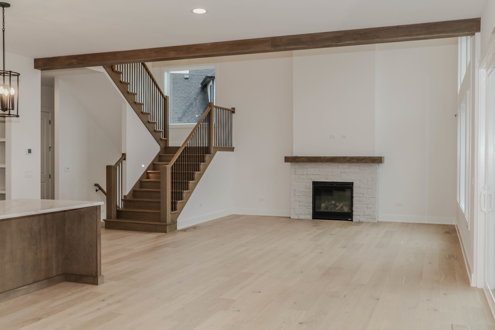15738 Creekview Drive Property Photo 11