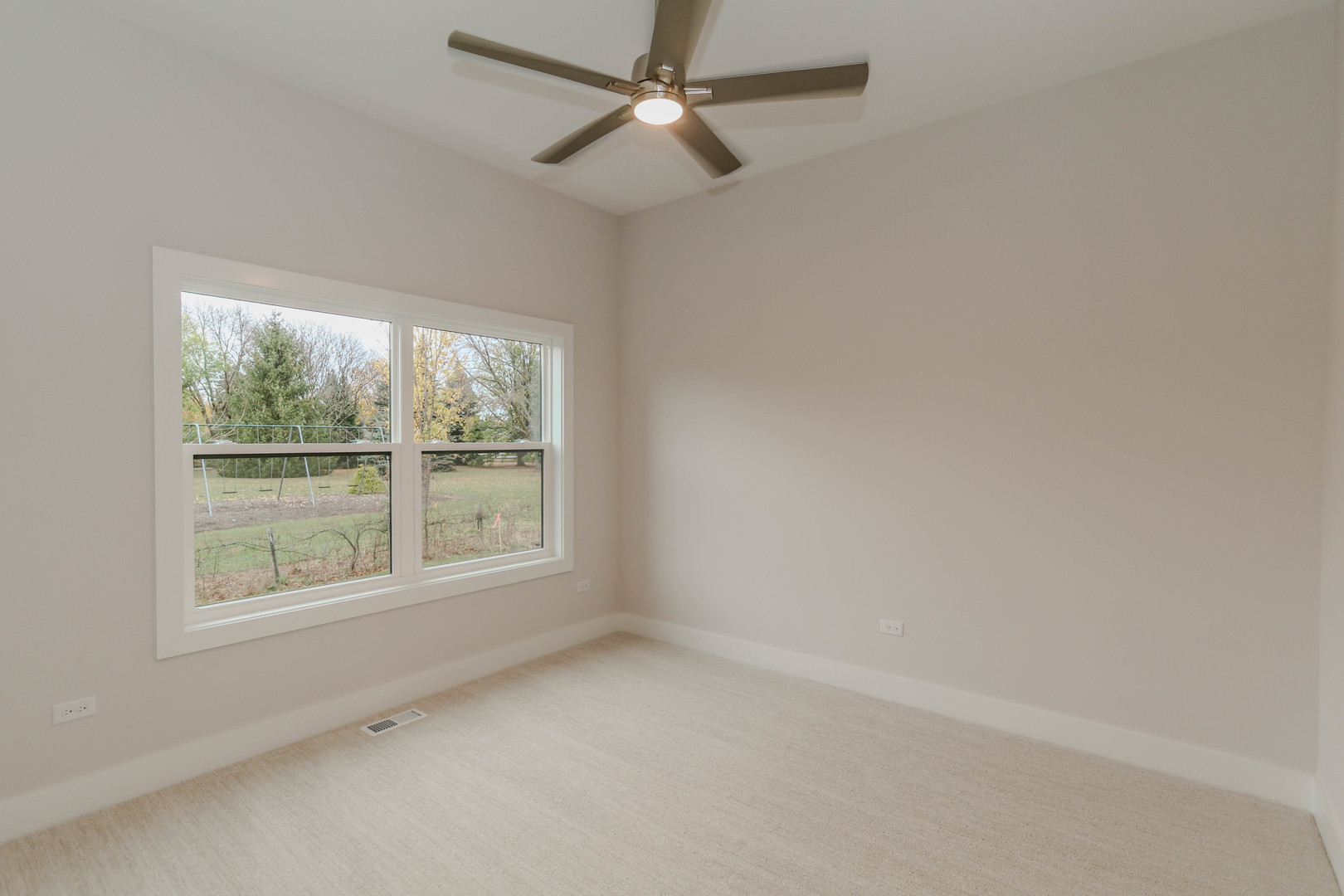 15738 Creekview Drive Property Photo 18