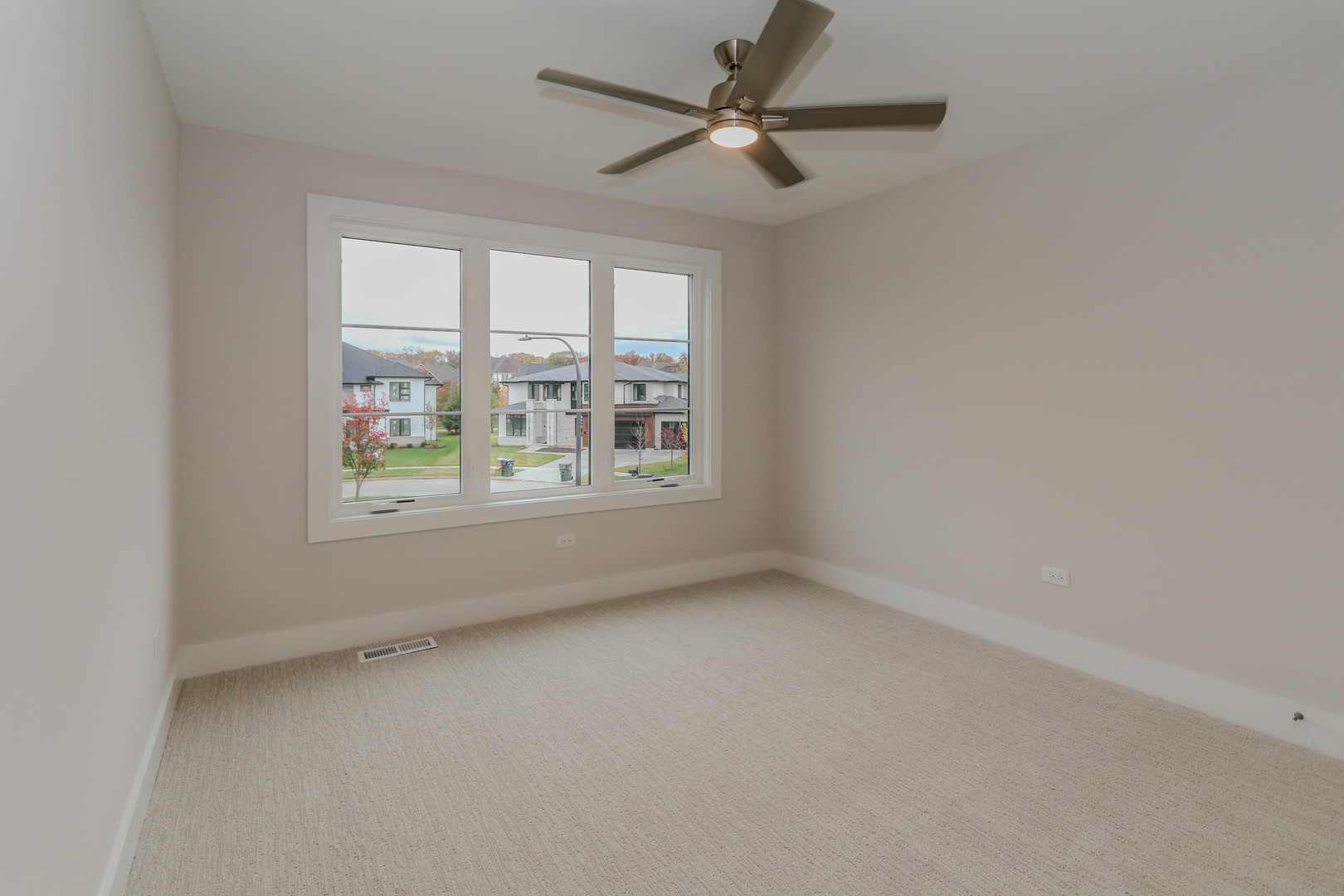 15738 Creekview Drive Property Photo 20