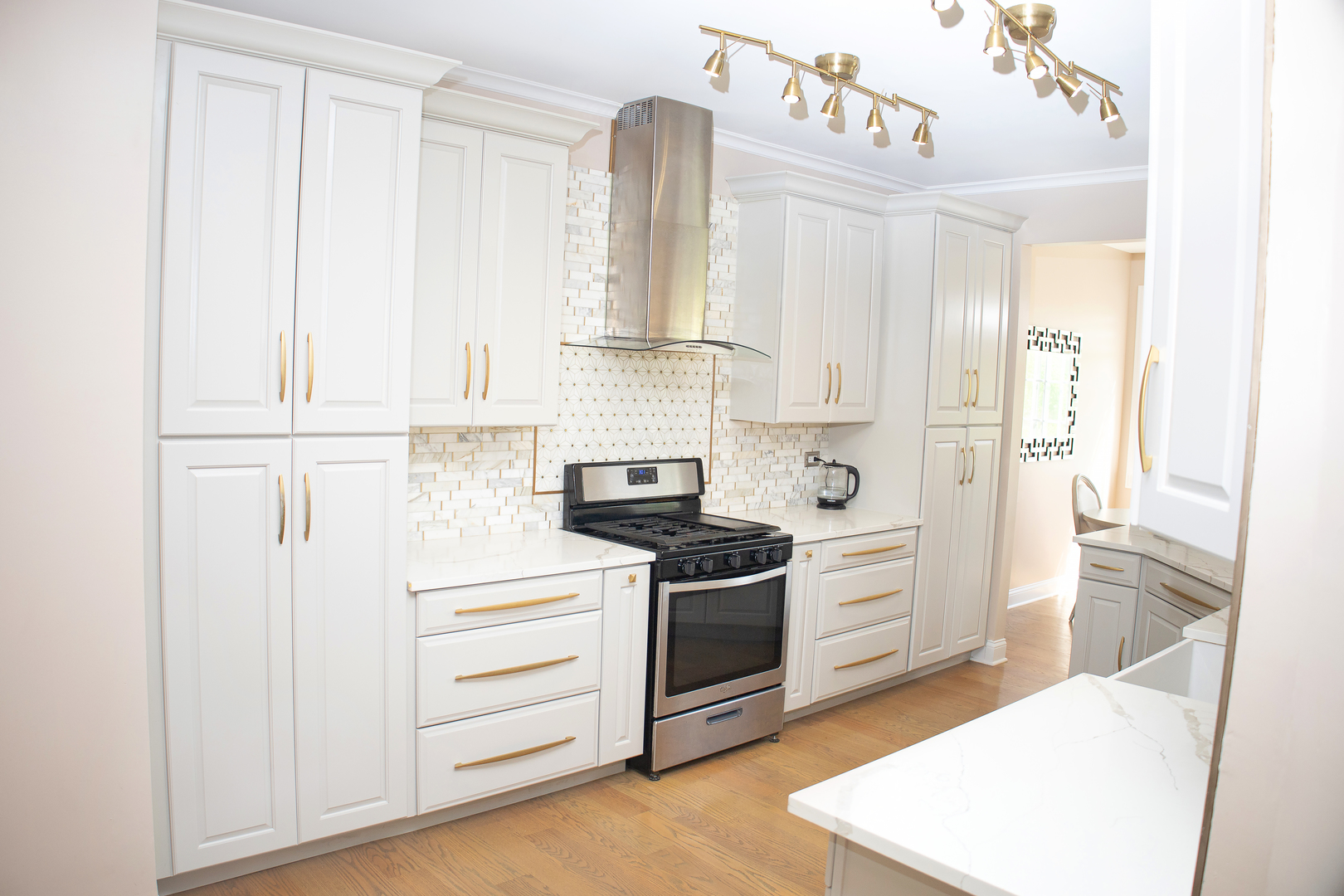 5451 Elizabeth Place Property Photo 6