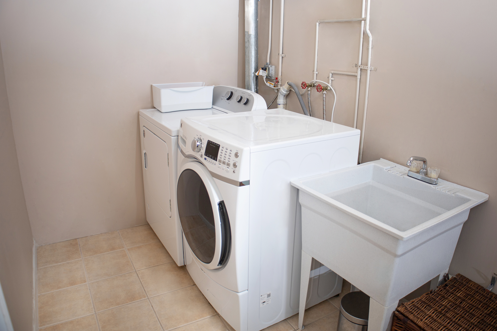 5451 Elizabeth Place Property Photo 26