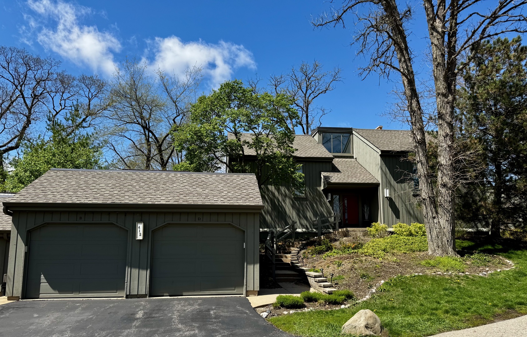 412 Deer Trail Hill B Property Photo 1