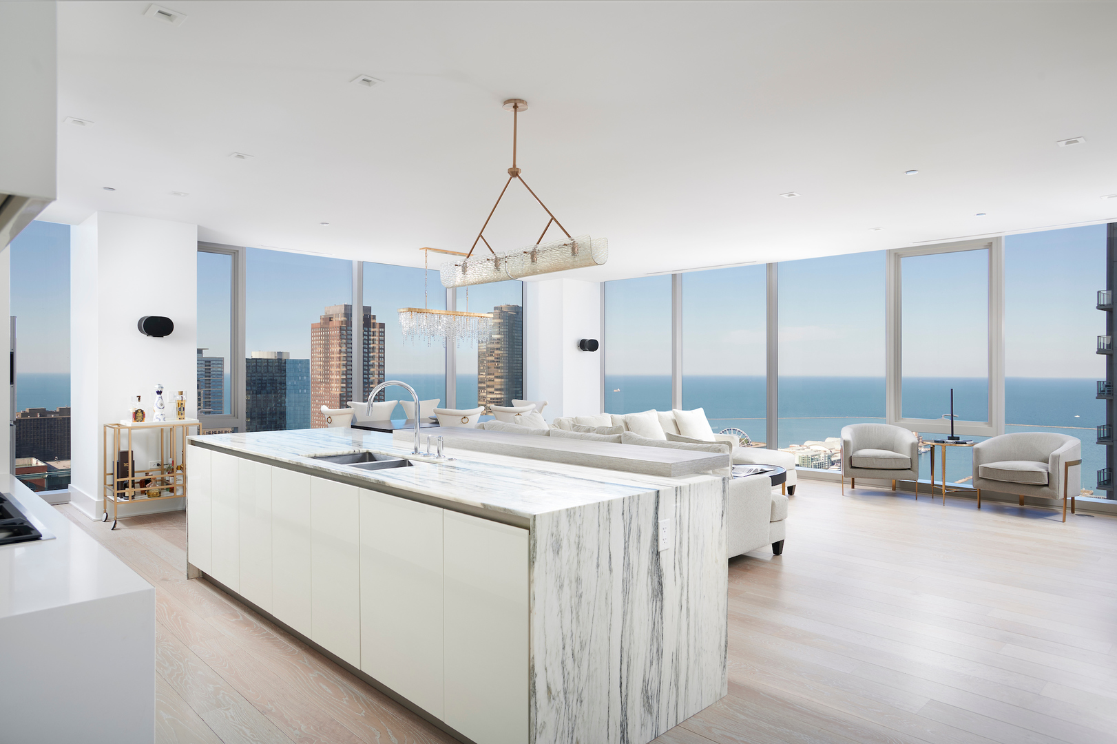 363 E Wacker Drive 3608 Property Photo 2