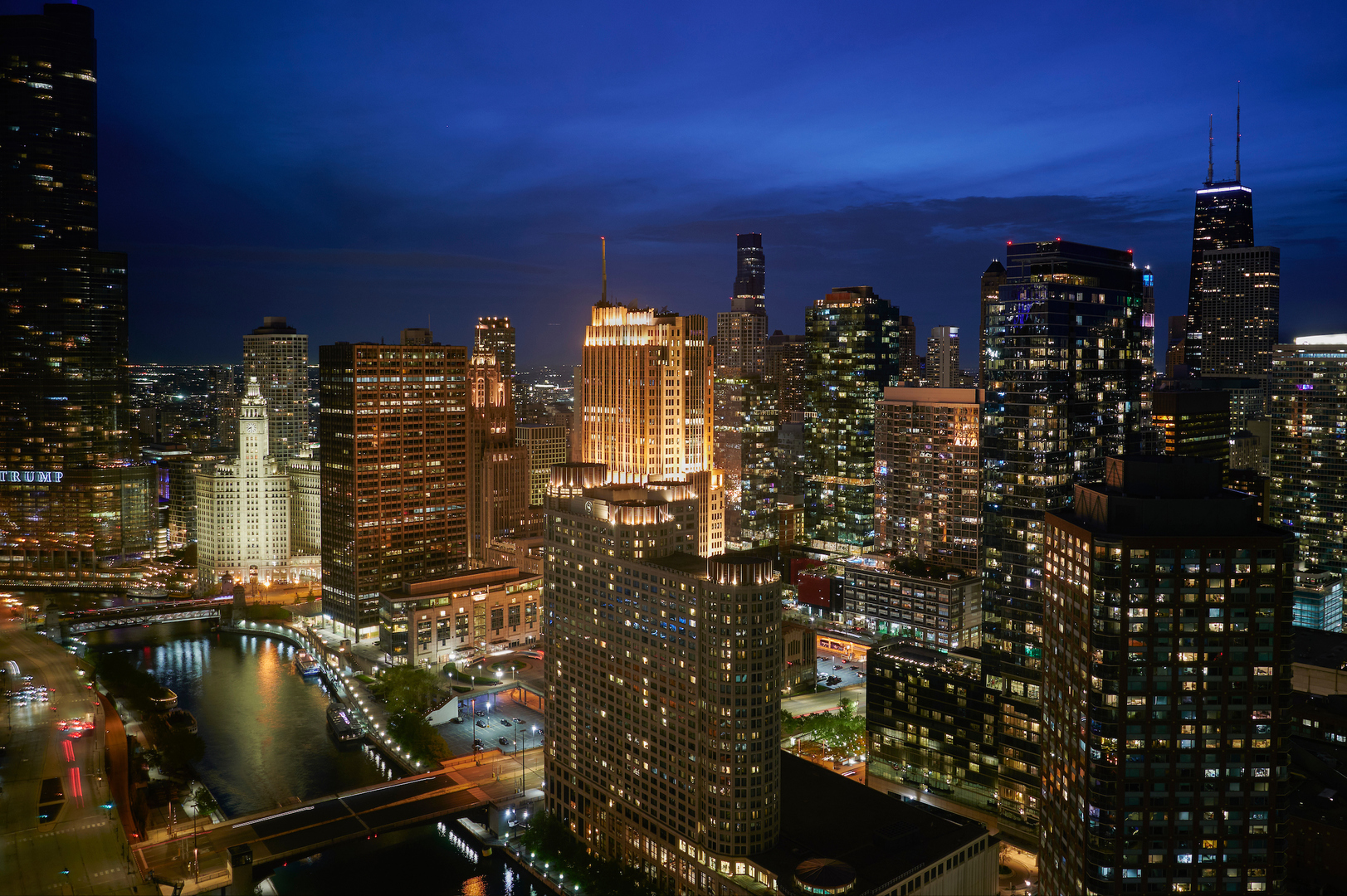 363 E Wacker Drive 3608 Property Photo 18