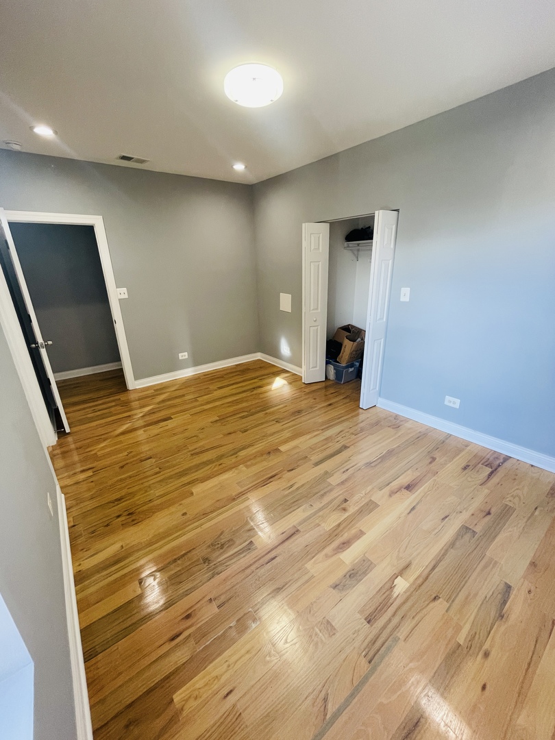 1411 E 67th Place 3e Property Photo 11