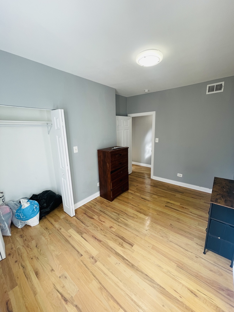 1411 E 67th Place 3e Property Photo 13