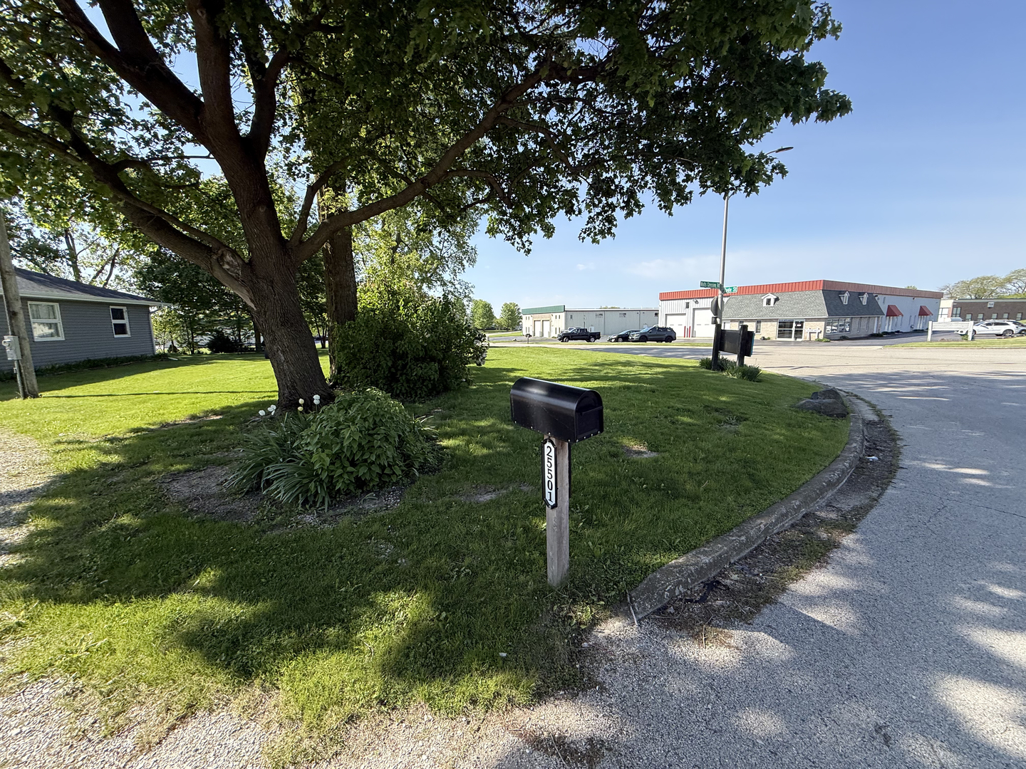 25501 W Wolfs Crossing Road Property Photo 15