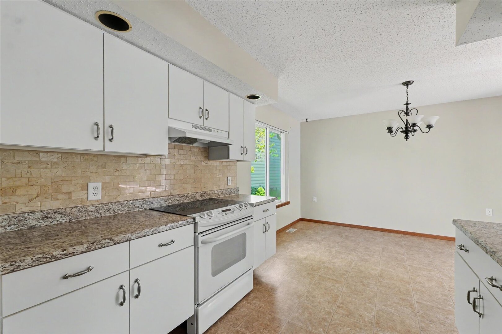 3403 Timberline Drive Property Photo 9