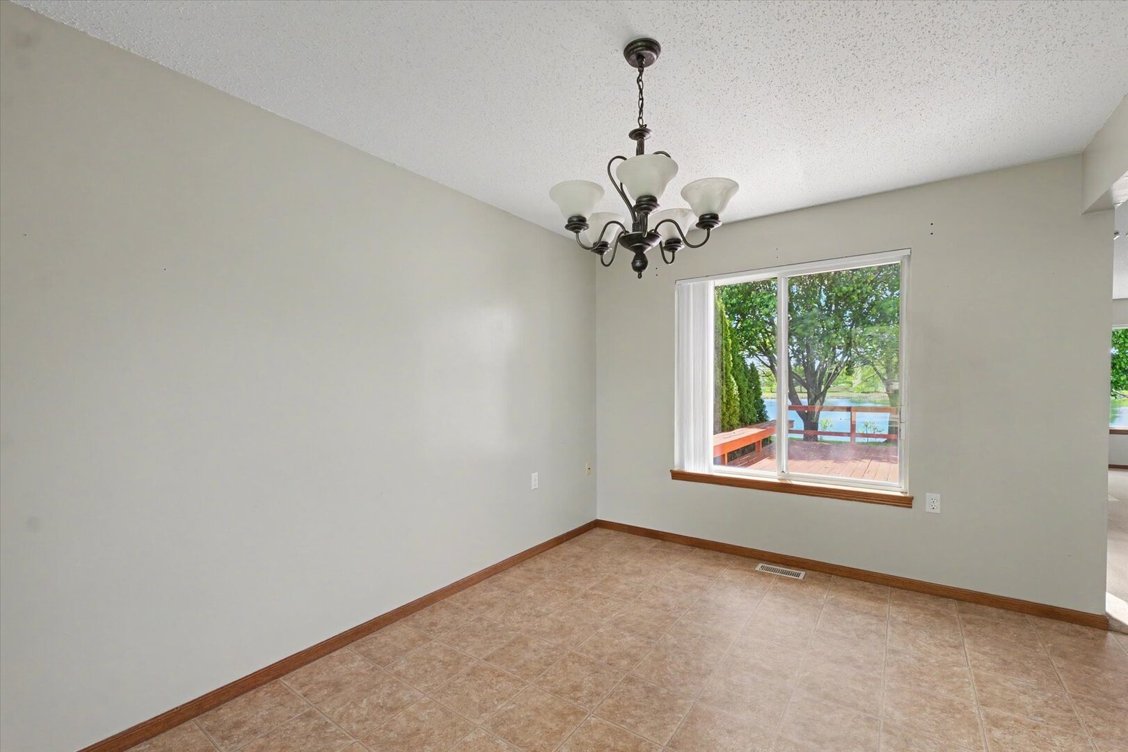 3403 Timberline Drive Property Photo 13