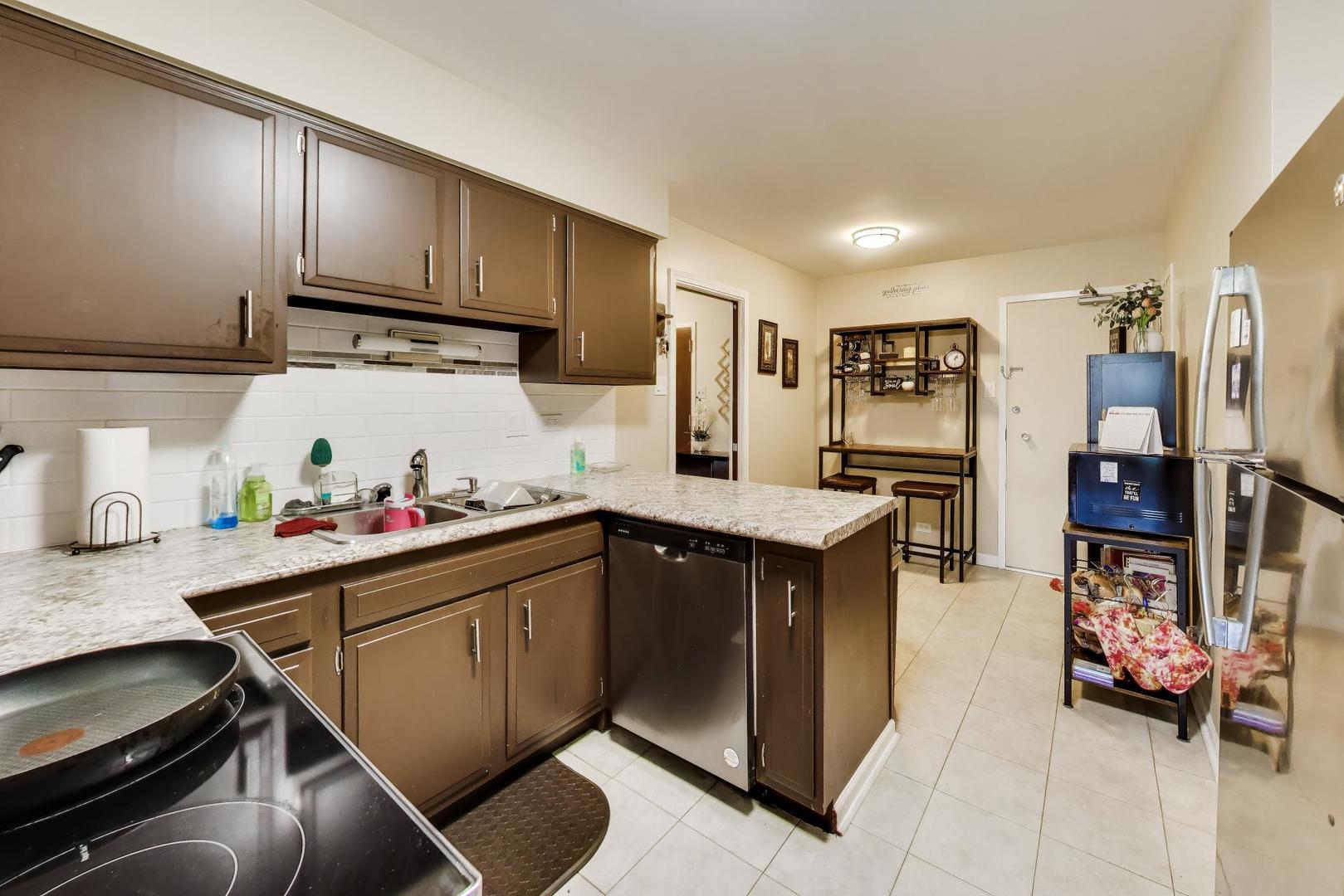 12638456 Property Photo 17