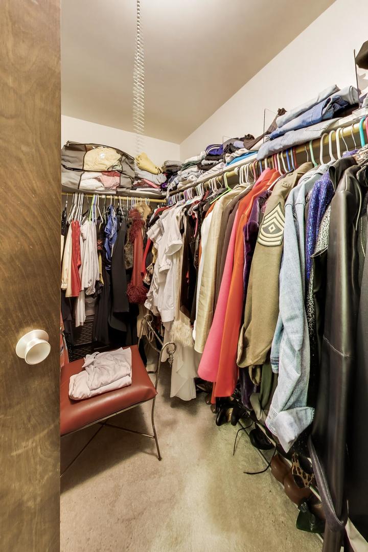 12638456 Property Photo 24