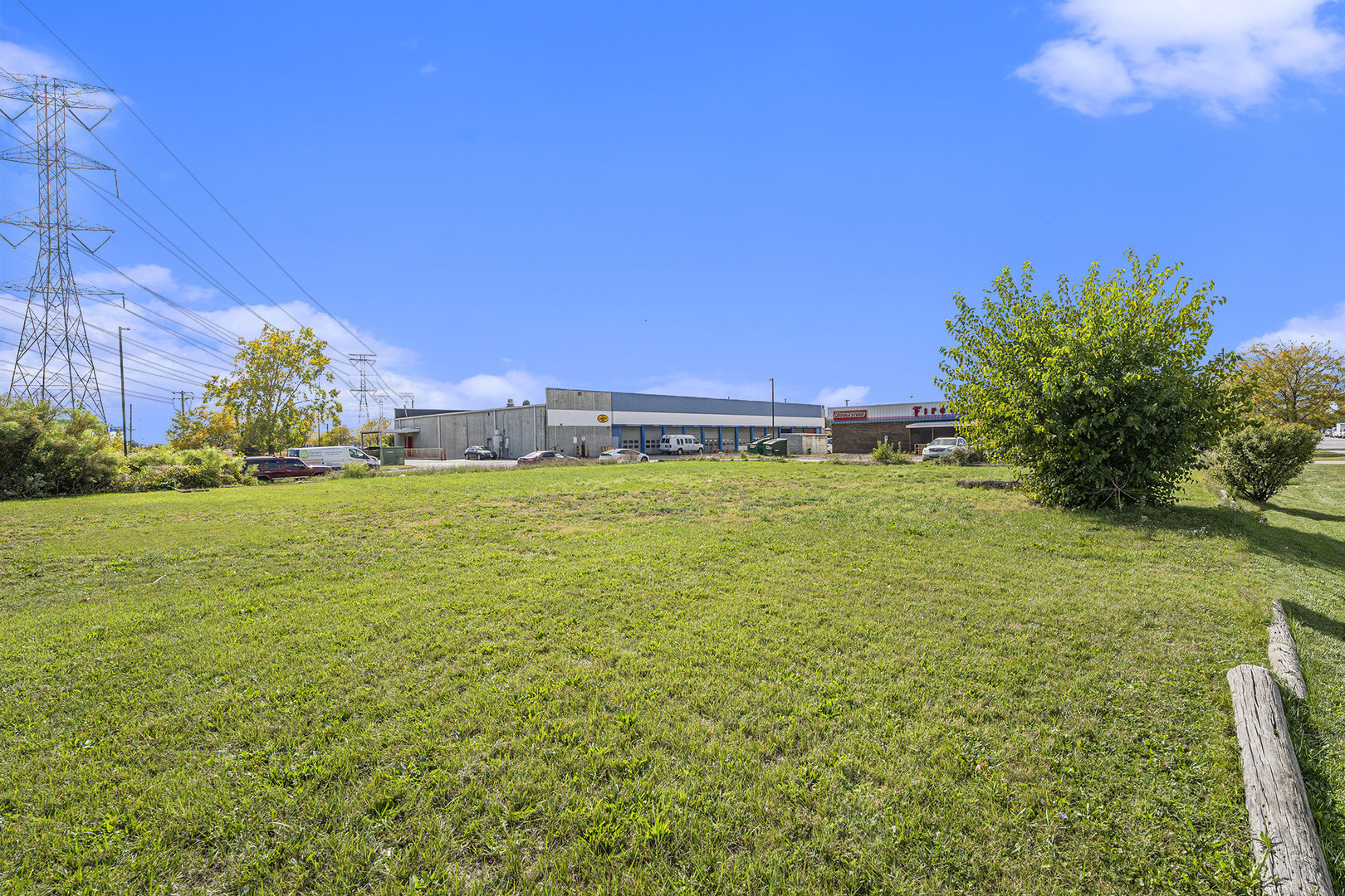 17001 Glen Oak Avenue Property Photo 6