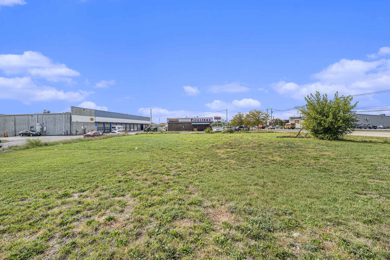 17001 Glen Oak Avenue Property Photo 7