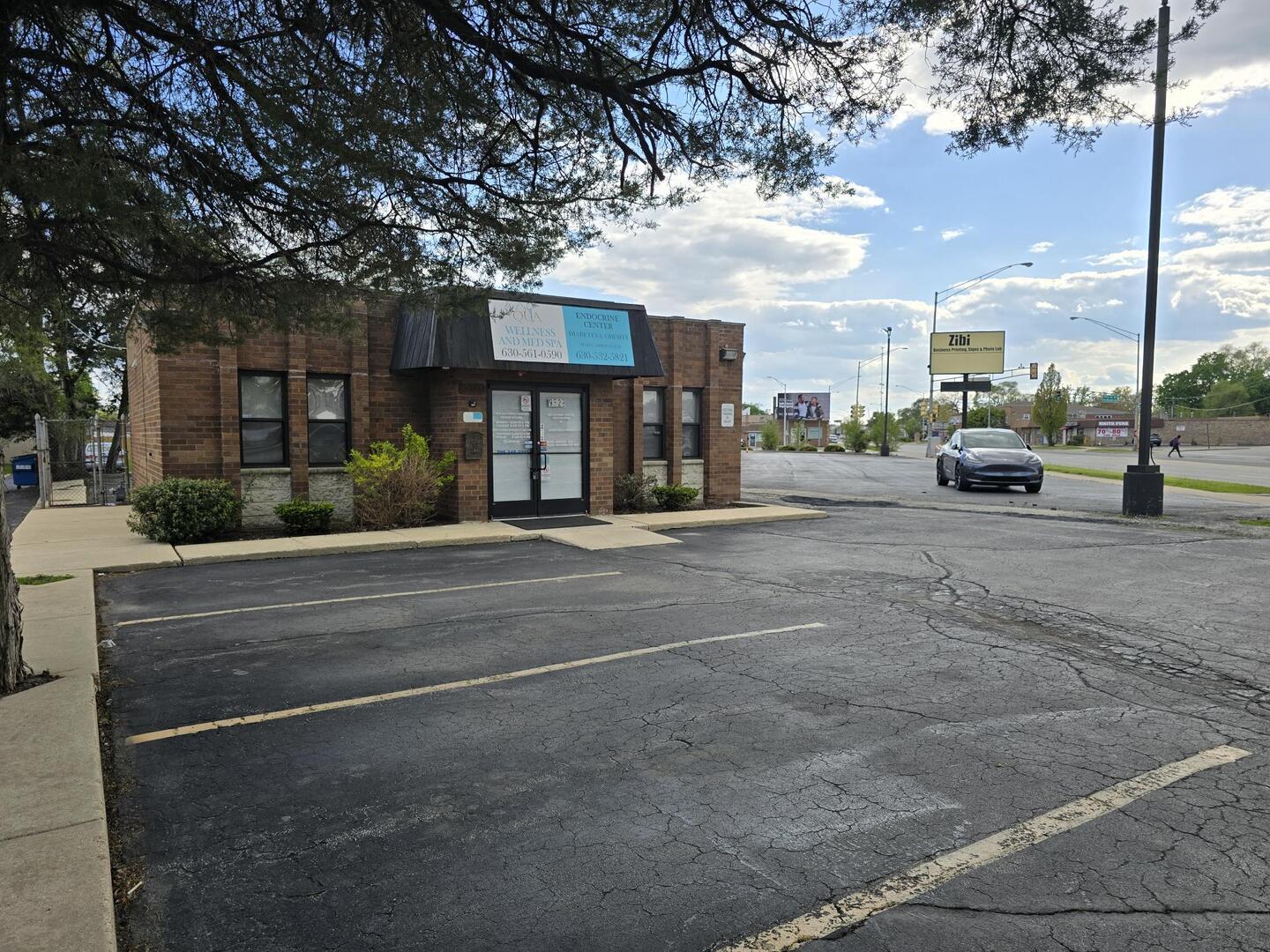 9629 Southwest Highway Property Photo 16
