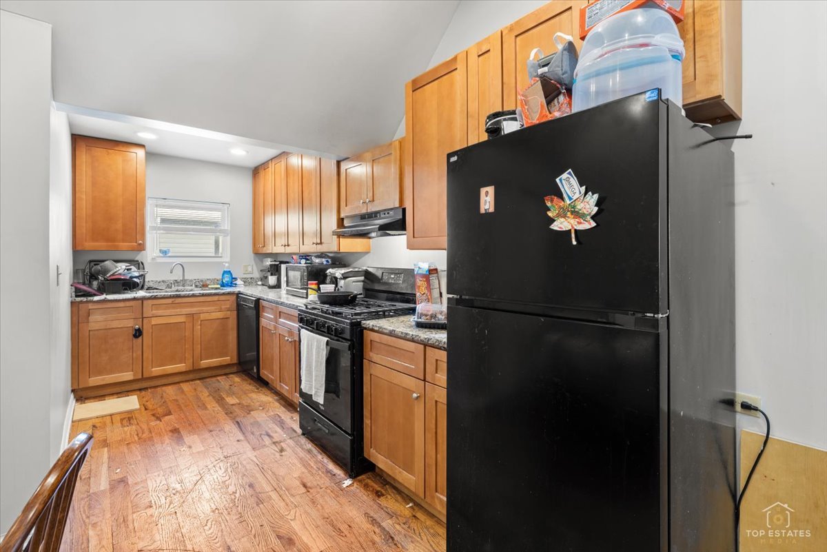 315 Pine Street Property Photo 16