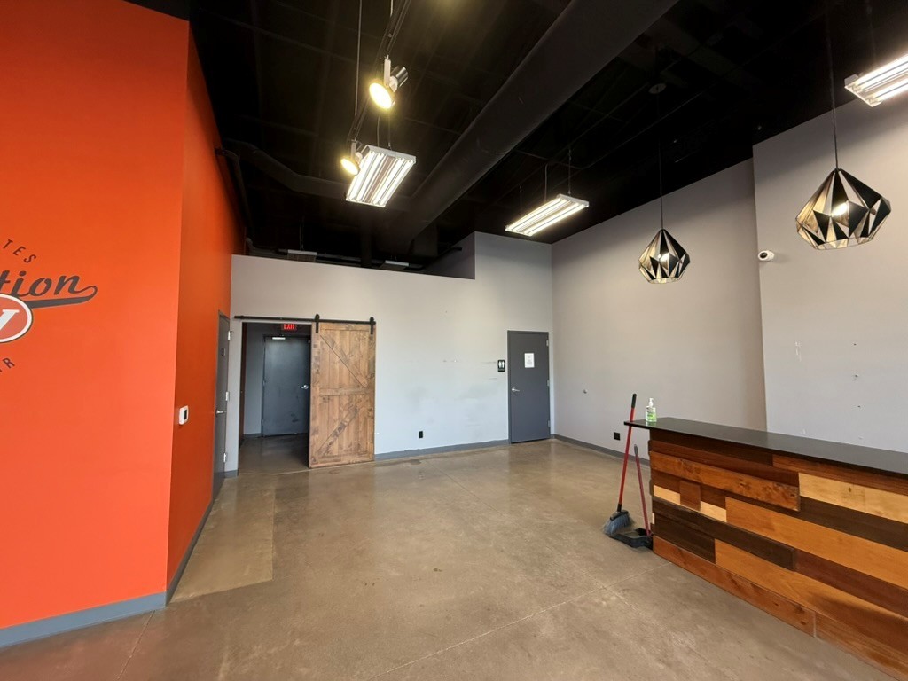 1800 N Division Street Property Photo 4