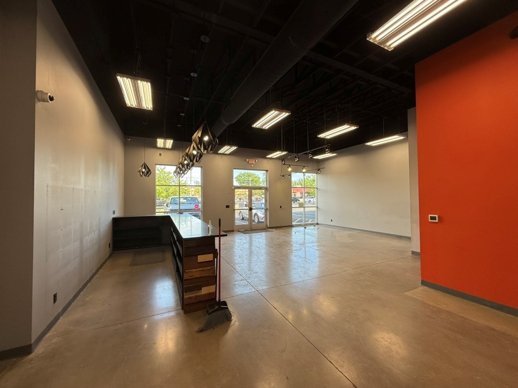 1800 N Division Street Property Photo 5