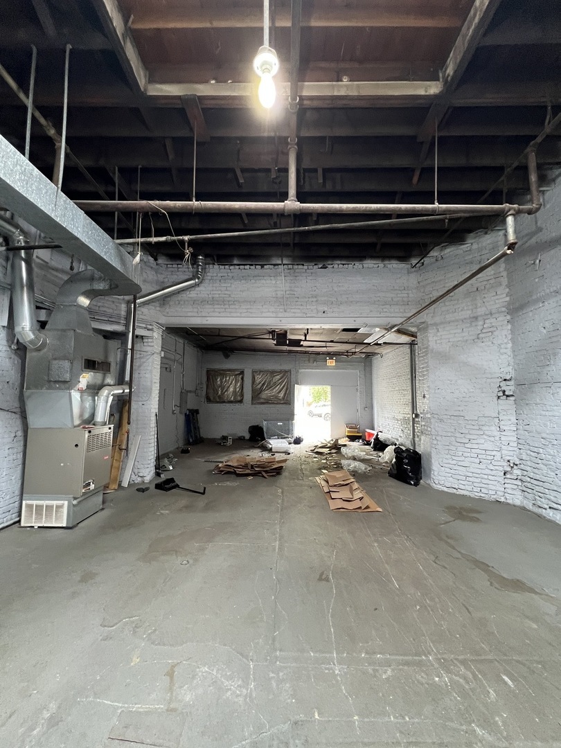 4244 N Elston Avenue Property Photo 7