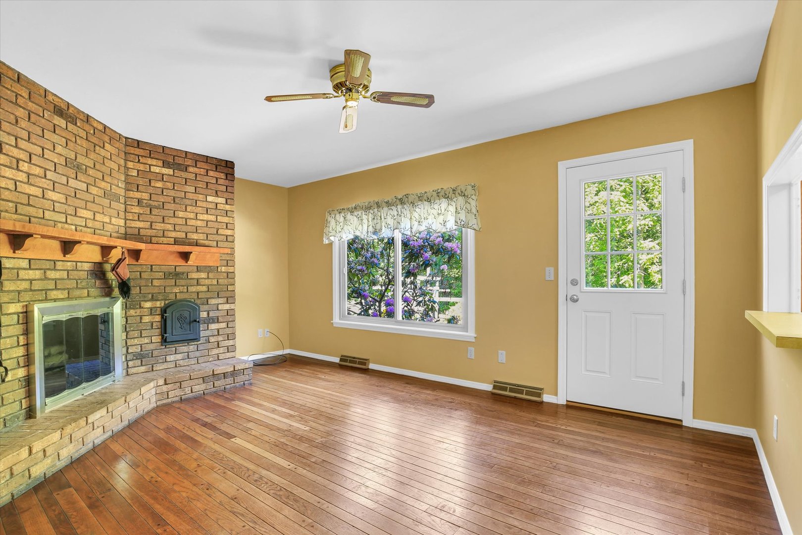 28 Dunlap Drive Property Photo 8