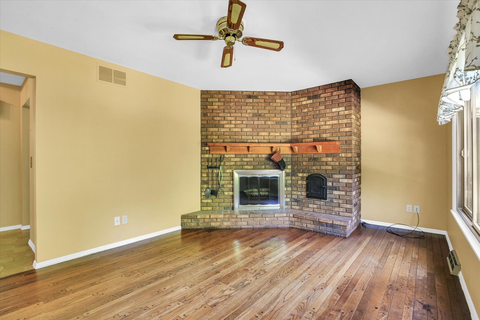 28 Dunlap Drive Property Photo 9
