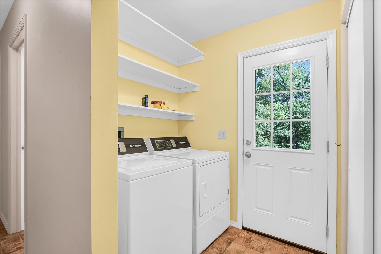 28 Dunlap Drive Property Photo 18