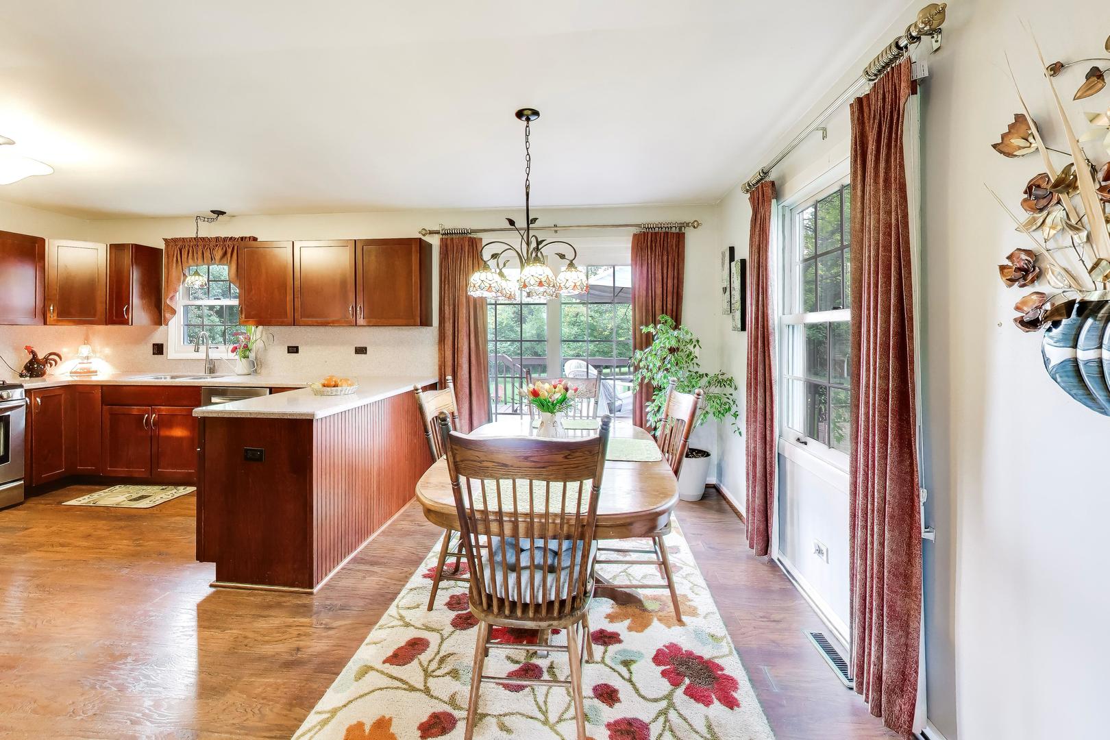 34073 N Fairfield Road Property Photo 6