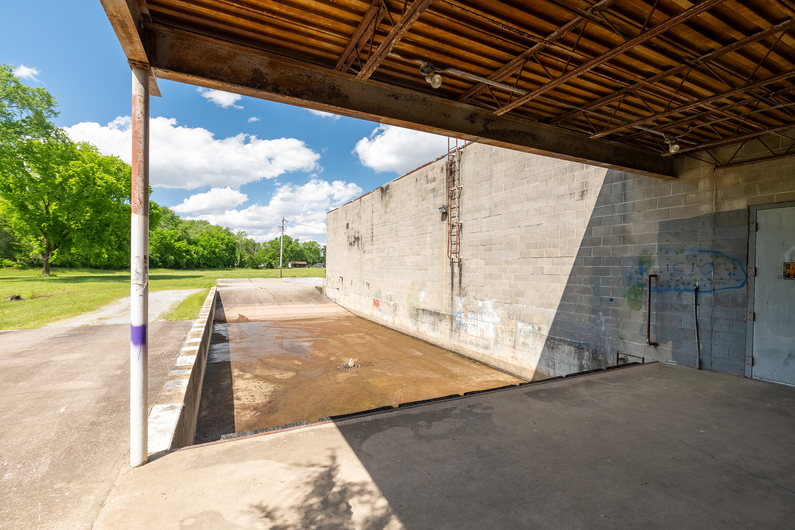 745b Sunset Avenue Property Photo 8