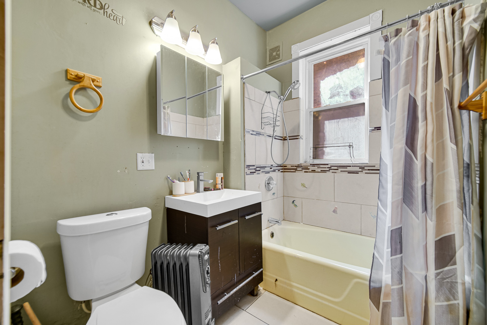 11317 S Indiana Avenue Property Photo 6