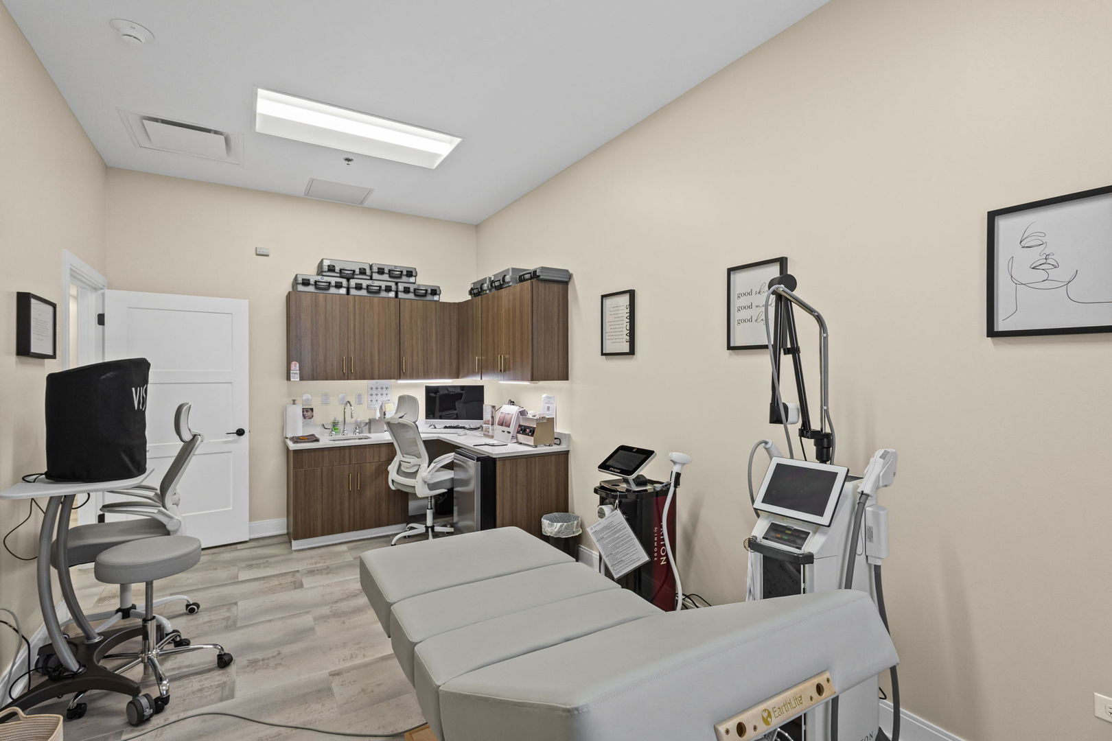 11240 W Laraway Road Property Photo 8