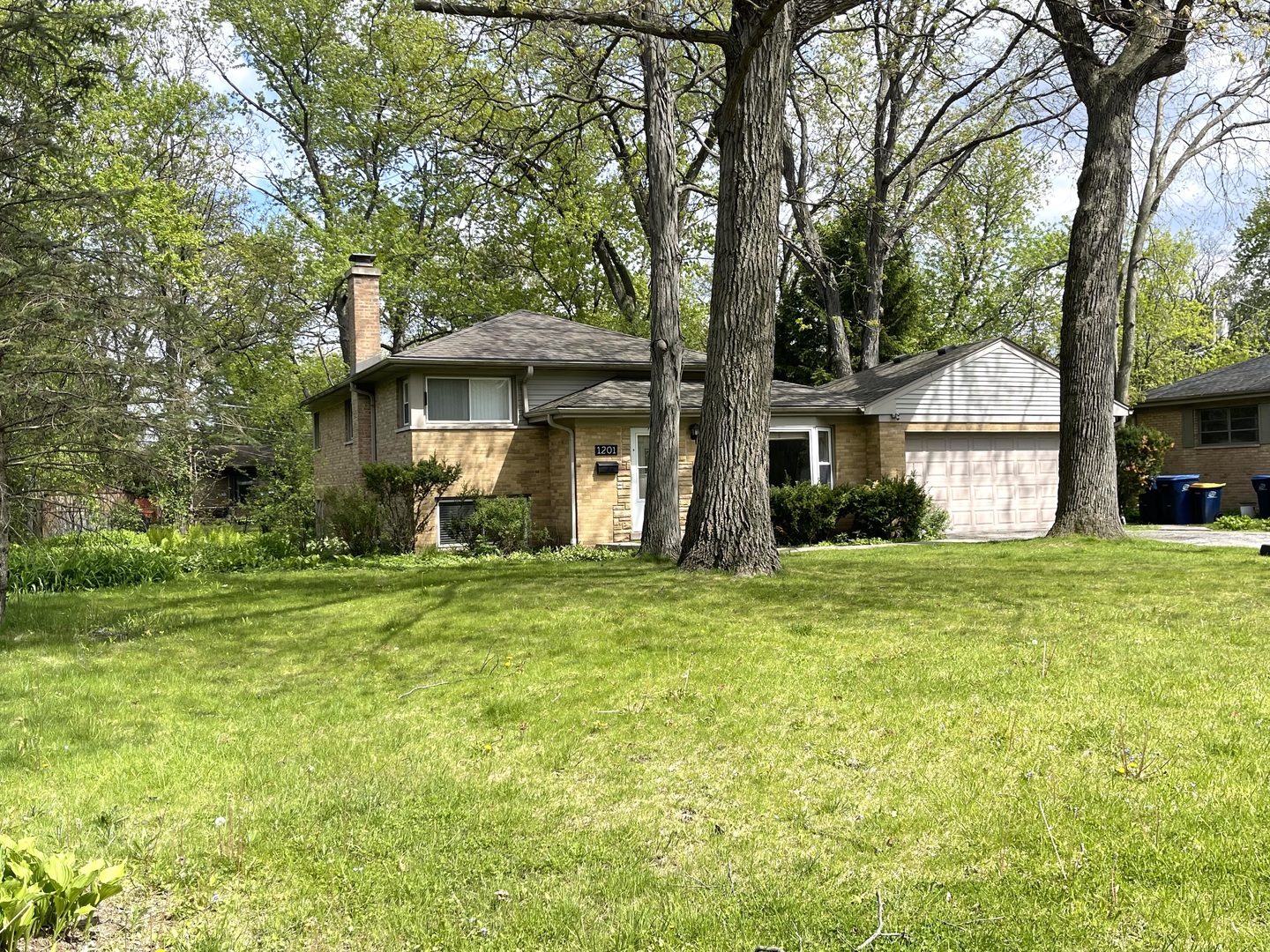1201 Daryl Lane Property Photo 2