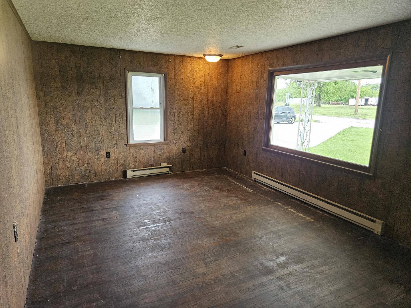418 S 1st Street Property Photo 8