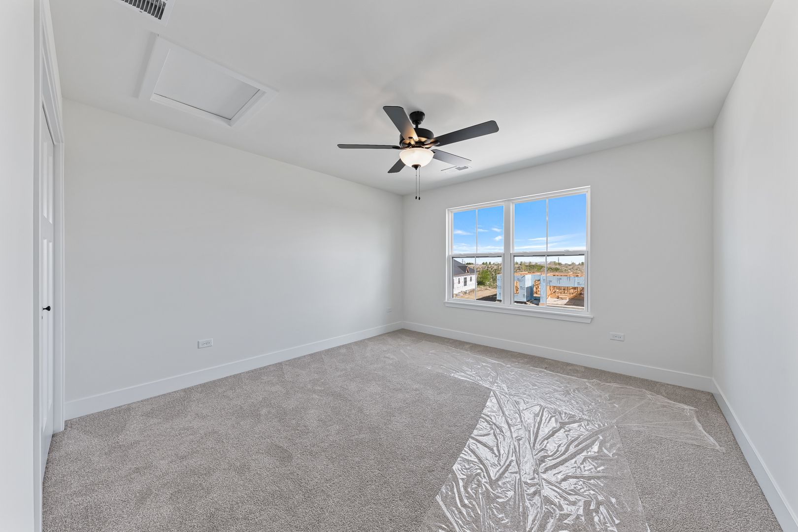 2600 Delavan Drive Property Photo 16