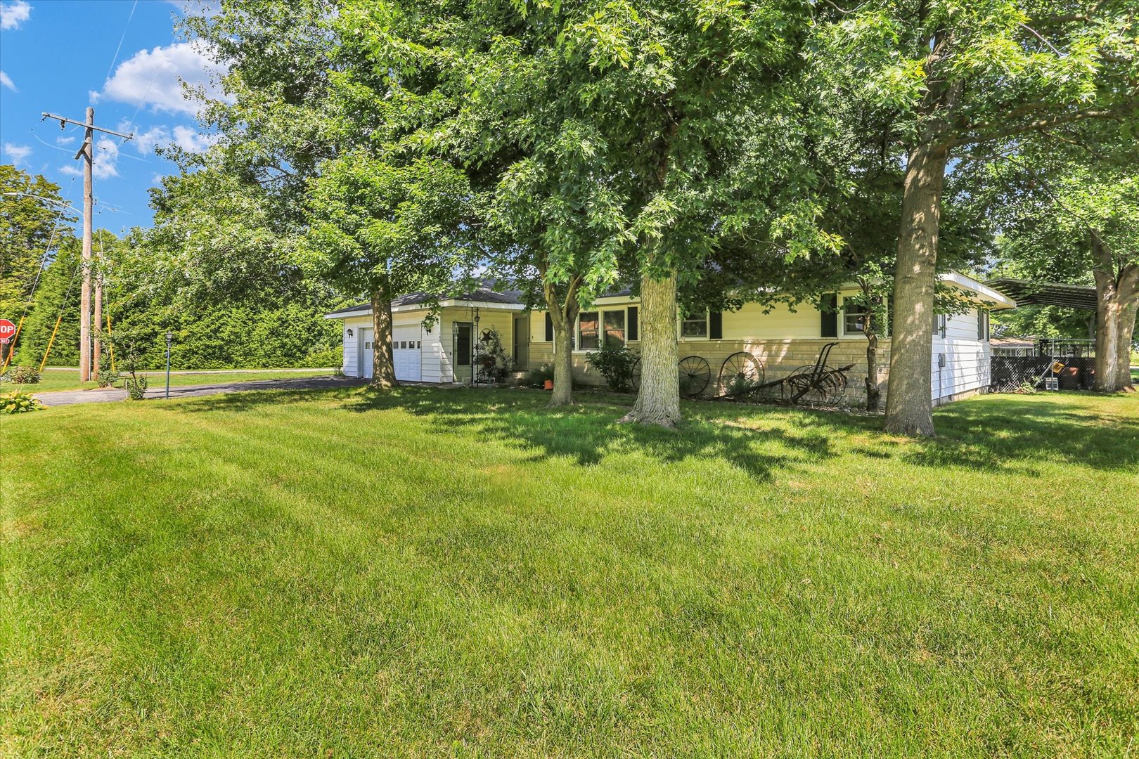 700 S D Street Property Photo 11