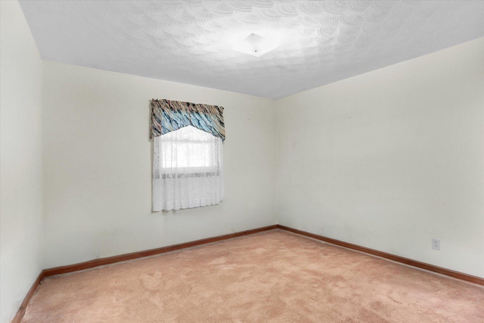 700 S D Street Property Photo 25