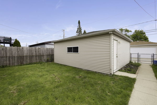 2623 Rhodes Avenue Property Photo 16