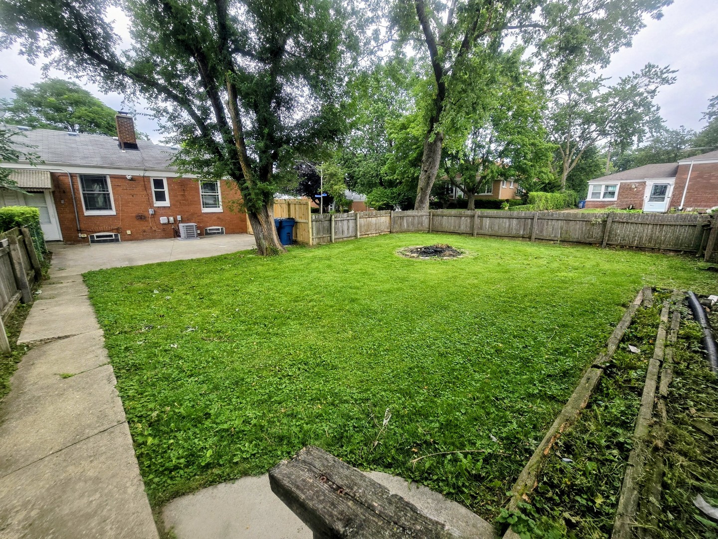 1640 N Prairie Avenue Property Photo 18