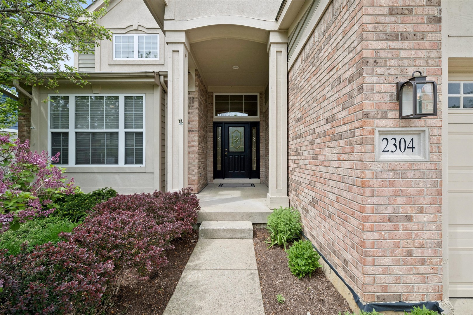 2304 Sarazen Drive Property Photo 2